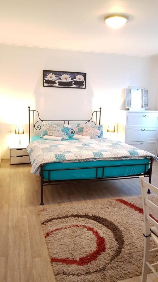 Dum V Podzamci Apartman Mělník Kültér fotó